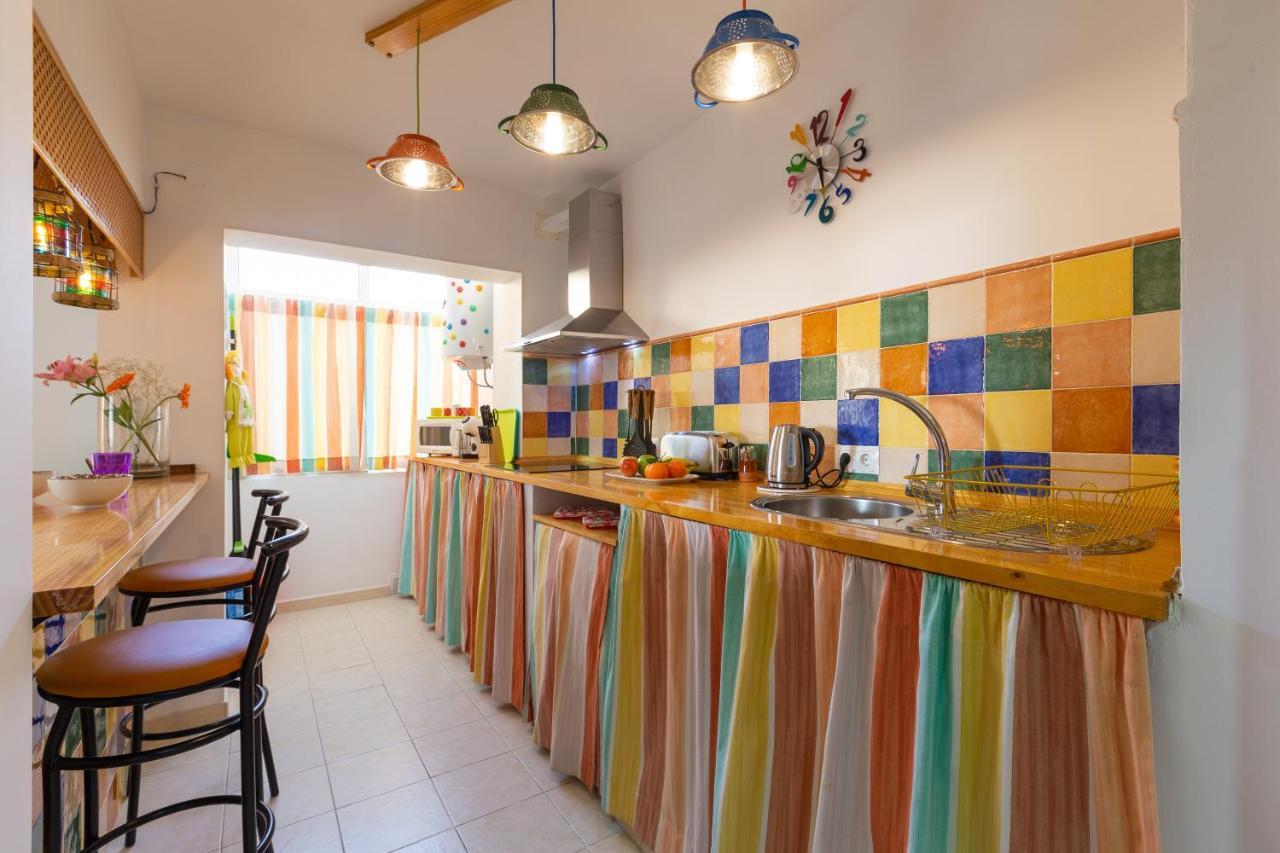 Luminoso Apartamento De Dos Habitaciones Con Terraza Y Parking En El Centro Málaga Eksteriør billede